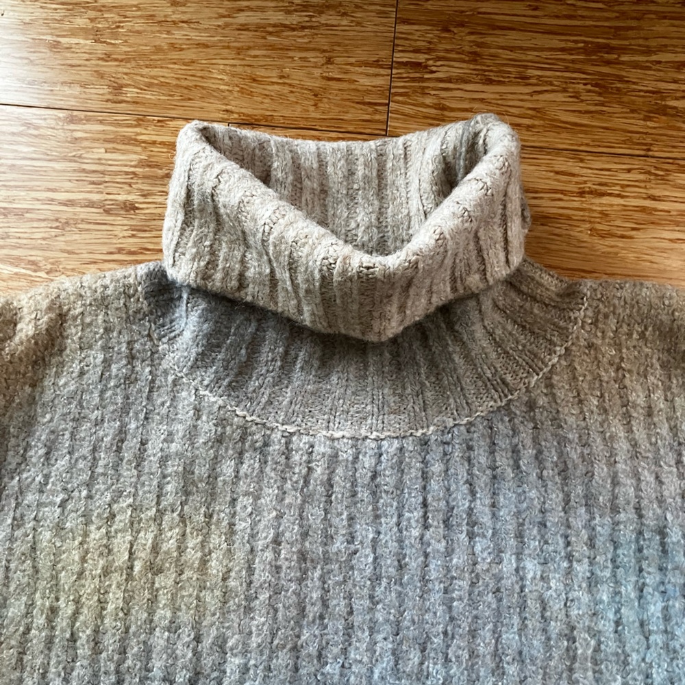 Blue and yellow Holzweiler turtle neck knit sweater with large label patch - Picture 3 of 11